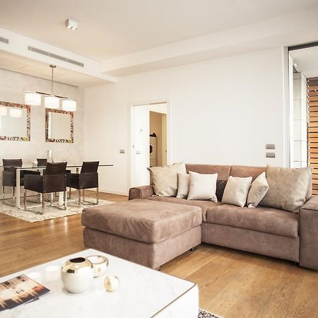 Hemeras Boutique Homes - Design Flats Near The City Center Milan Bagian luar foto
