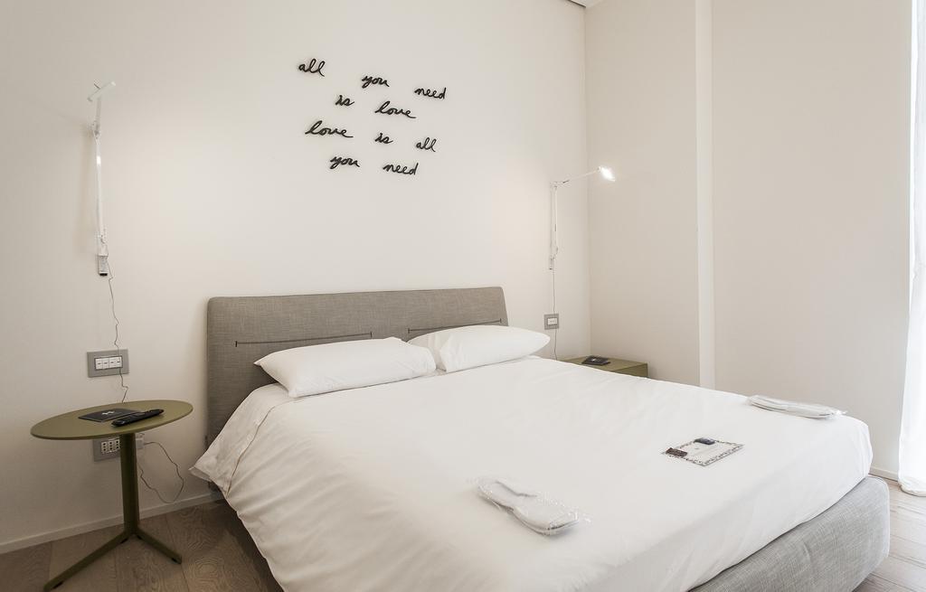 Hemeras Boutique Homes - Design Flats Near The City Center Milan Bagian luar foto