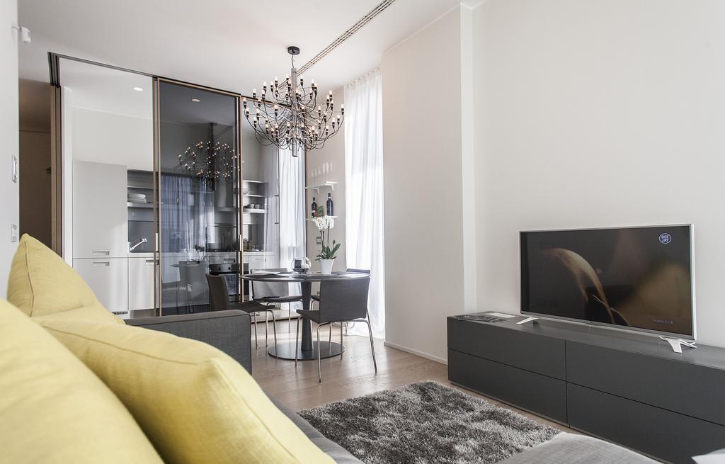 Hemeras Boutique Homes - Design Flats Near The City Center Milan Bagian luar foto