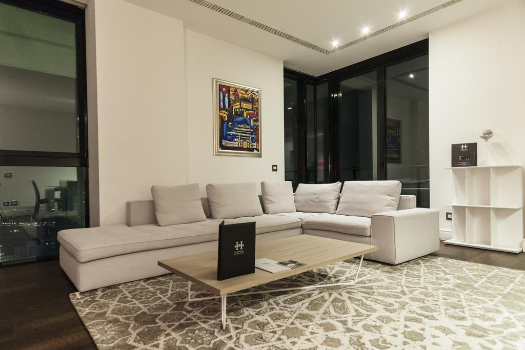 Hemeras Boutique Homes - Design Flats Near The City Center Milan Bagian luar foto