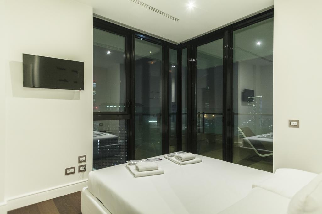 Hemeras Boutique Homes - Design Flats Near The City Center Milan Bagian luar foto