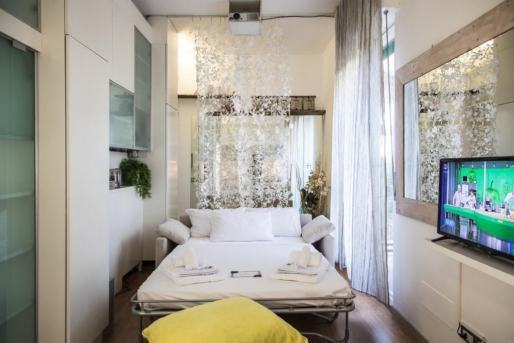 Hemeras Boutique Homes - Design Flats Near The City Center Milan Bagian luar foto