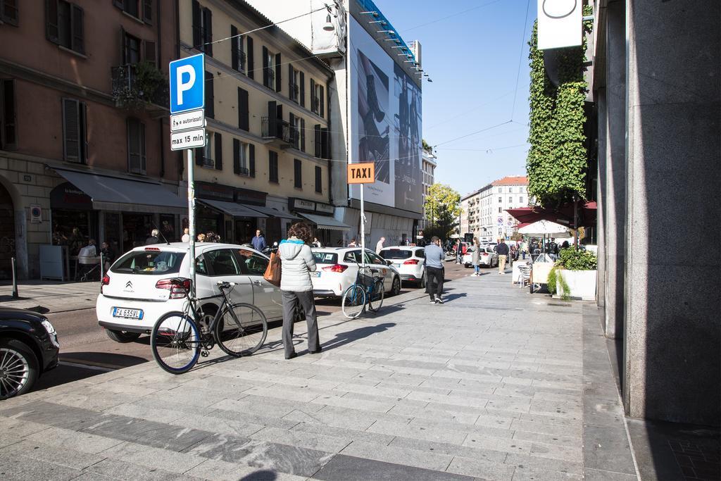 Hemeras Boutique Homes - Design Flats Near The City Center Milan Bagian luar foto