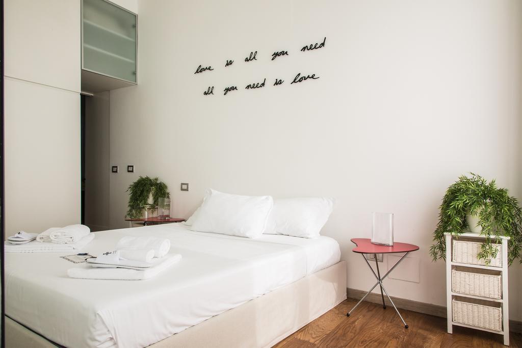 Hemeras Boutique Homes - Design Flats Near The City Center Milan Bagian luar foto