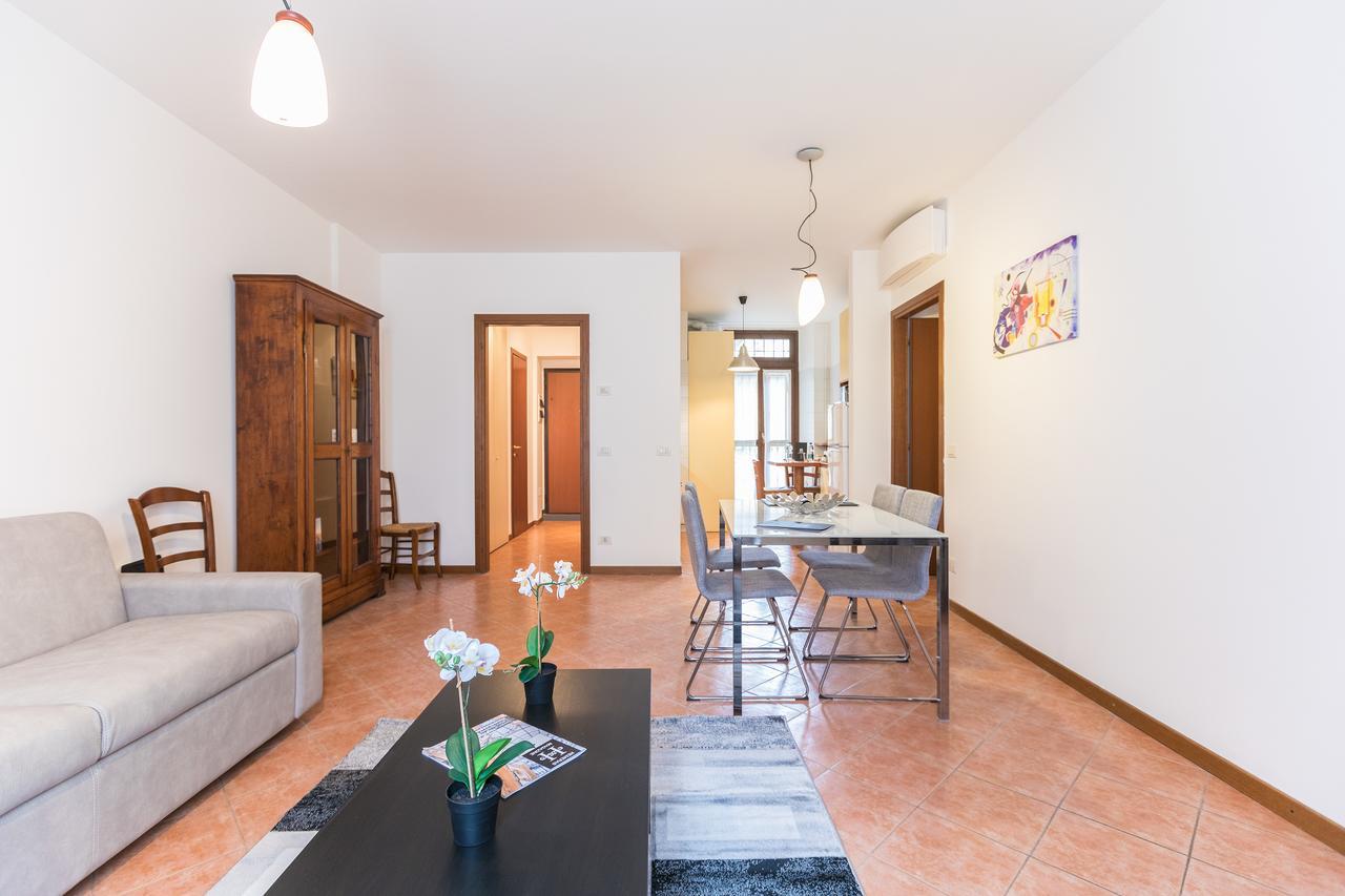 Hemeras Boutique Homes - Design Flats Near The City Center Milan Bagian luar foto