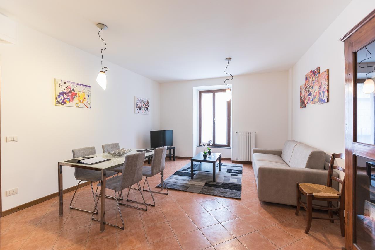 Hemeras Boutique Homes - Design Flats Near The City Center Milan Bagian luar foto