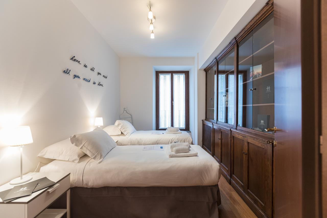 Hemeras Boutique Homes - Design Flats Near The City Center Milan Bagian luar foto