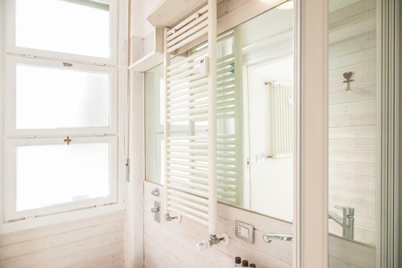 Hemeras Boutique Homes - Design Flats Near The City Center Milan Bagian luar foto